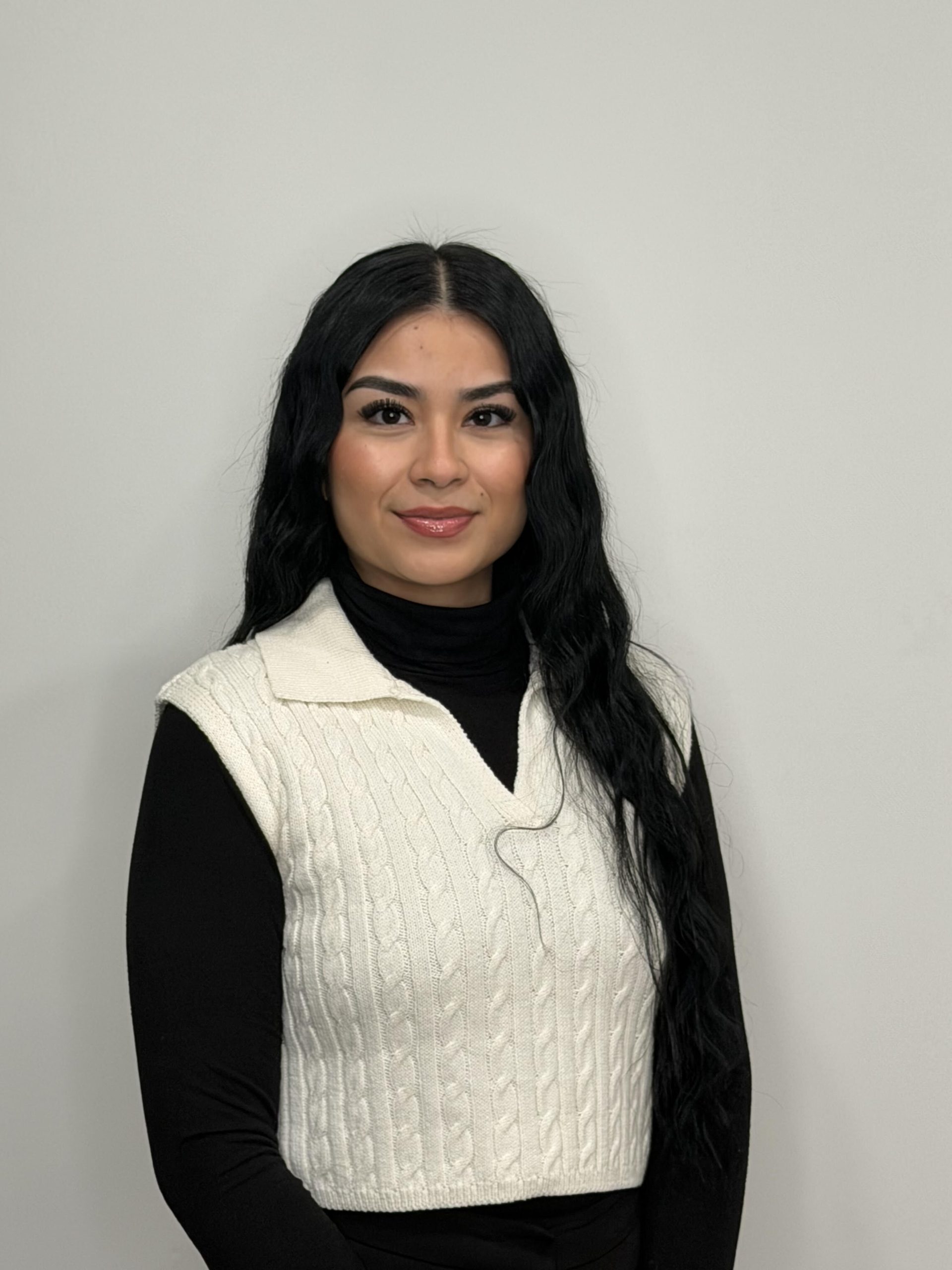 Anelis Rodriguez – Administrative assistant